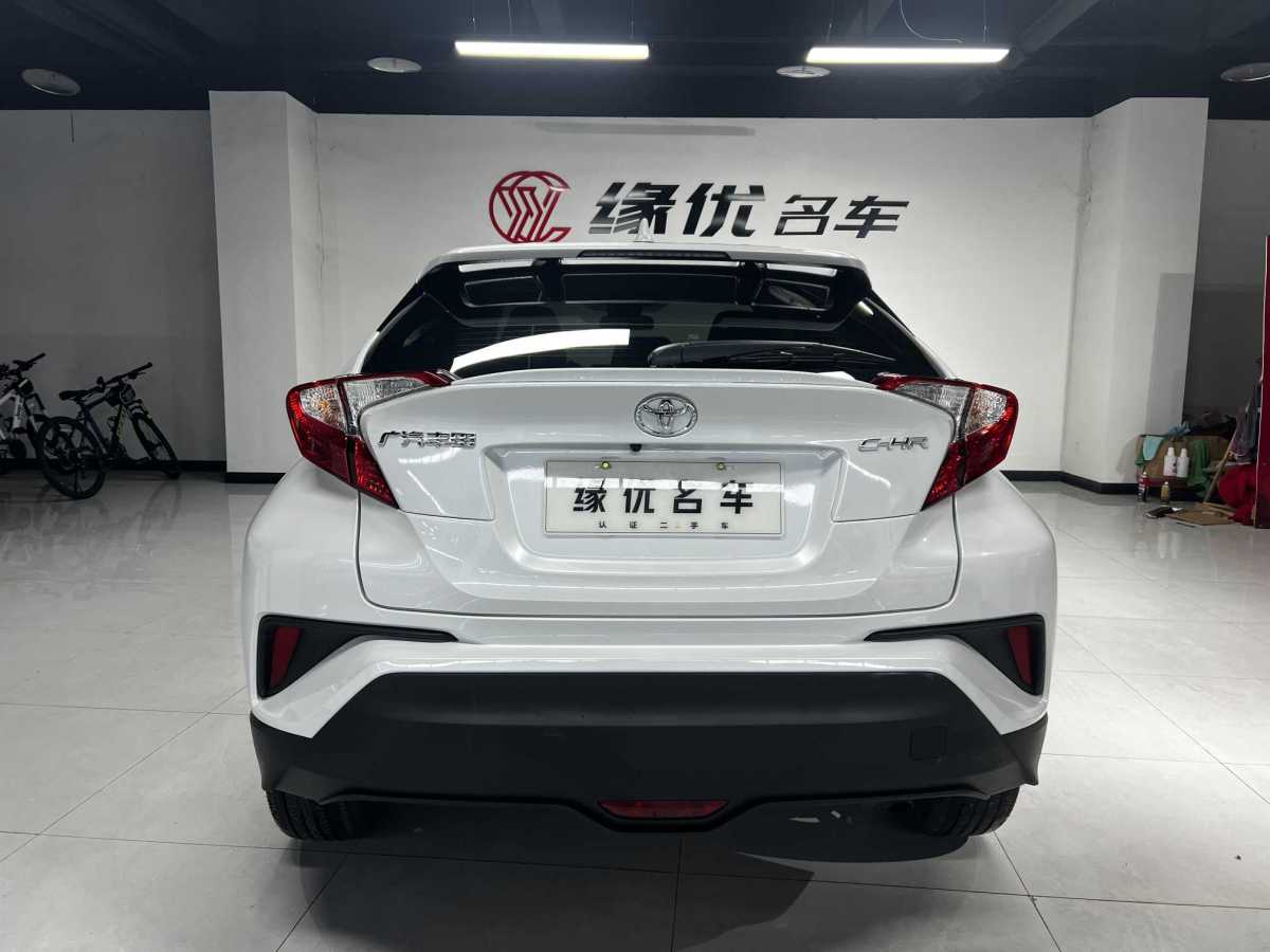 豐田 C-HR  2023款 2.0L 領(lǐng)先版圖片