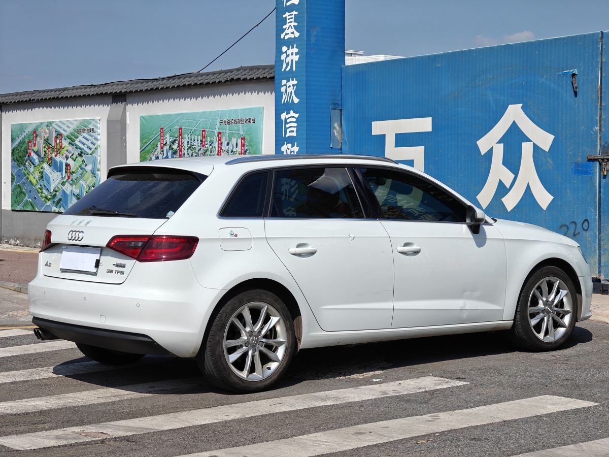 奧迪 奧迪A3  2016款 Sportback 35 TFSI 風(fēng)尚型圖片