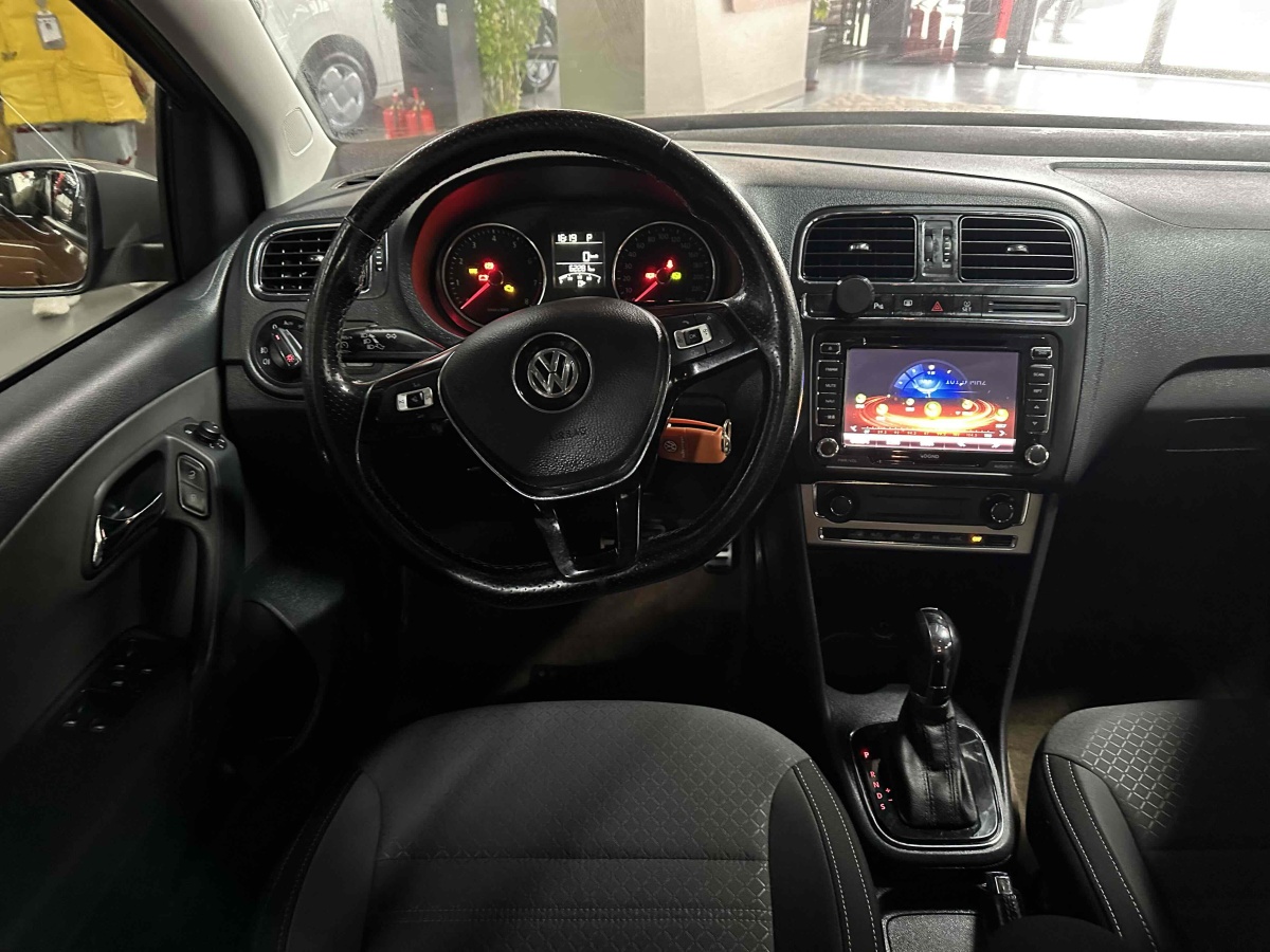 大眾 Polo  2014款 1.6L Cross Polo 自動圖片