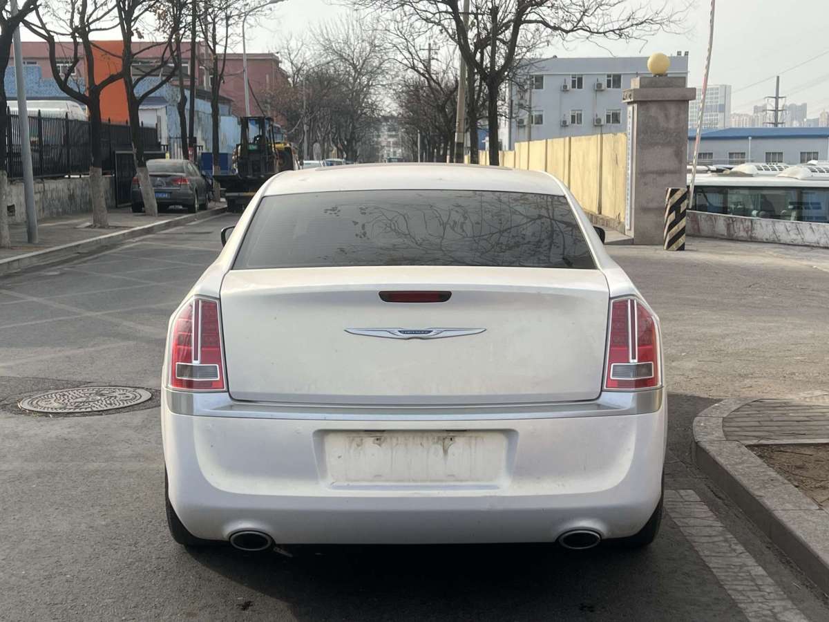 克萊斯勒 300C  2014款 3.0L 卓越版圖片