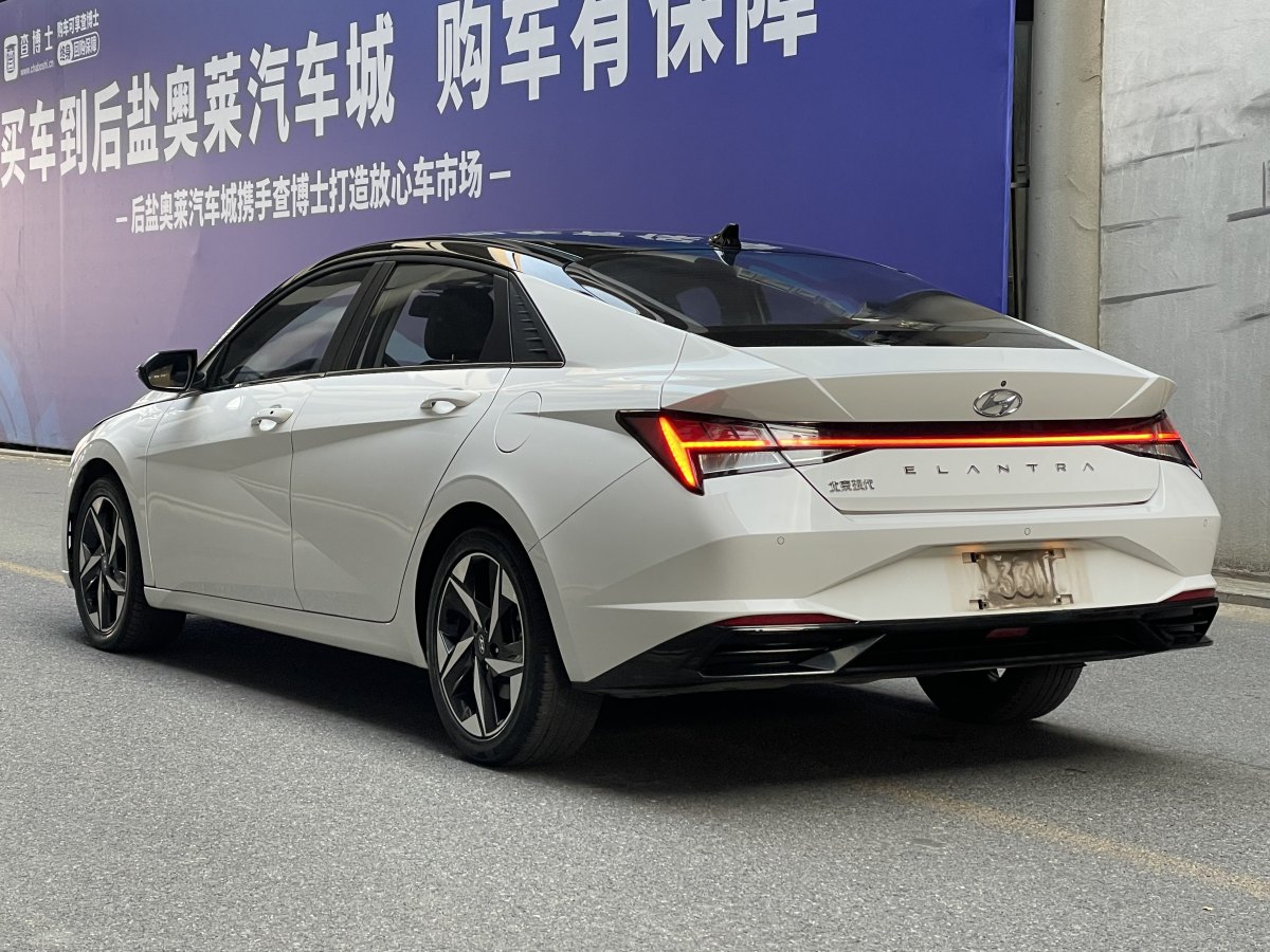 現(xiàn)代 伊蘭特  2021款 1.5L LUX尊貴版圖片