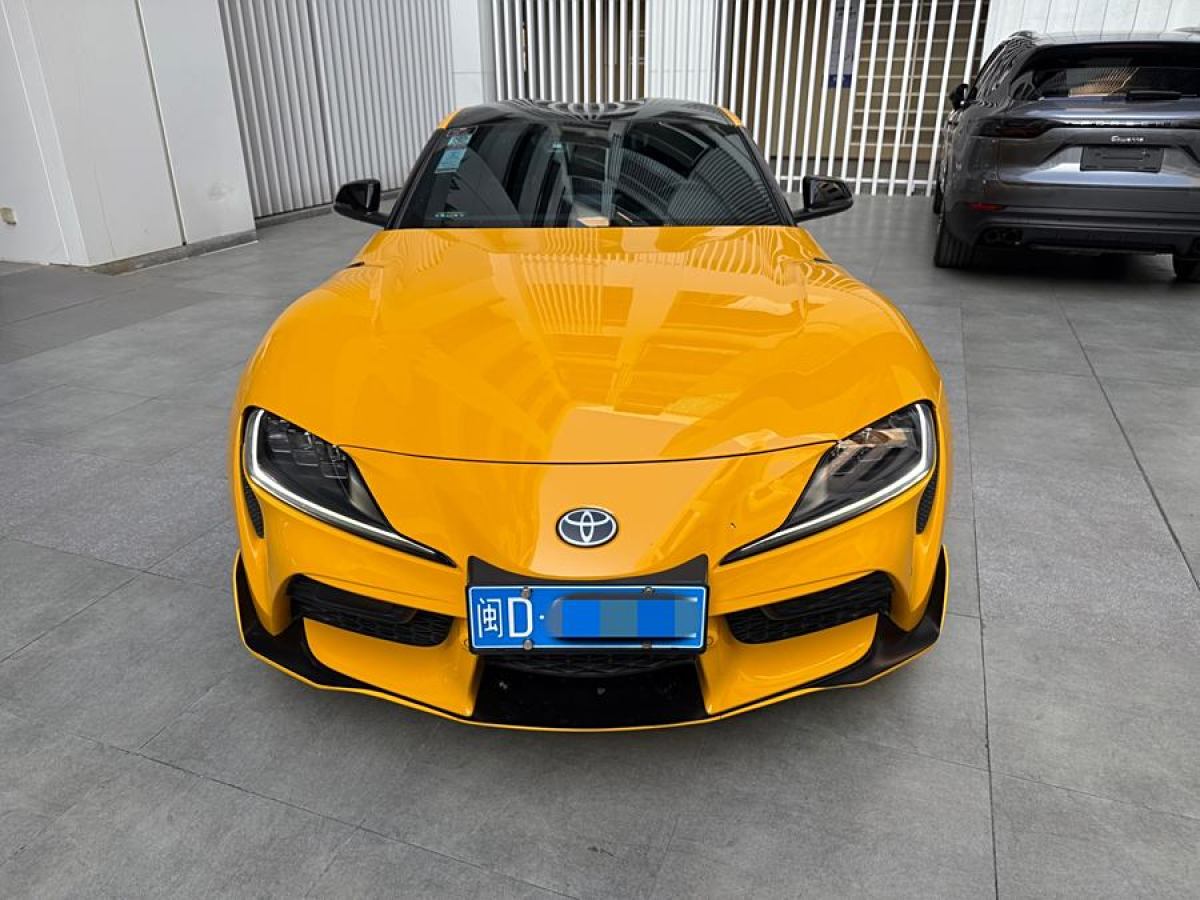 豐田 SUPRA  2022款 改款 GR SUPRA 2.0T 標(biāo)準(zhǔn)型圖片