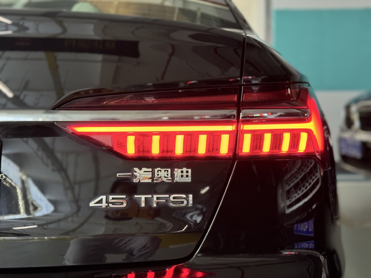 奧迪 奧迪A6L  2021款 45 TFSI 臻選動感型圖片