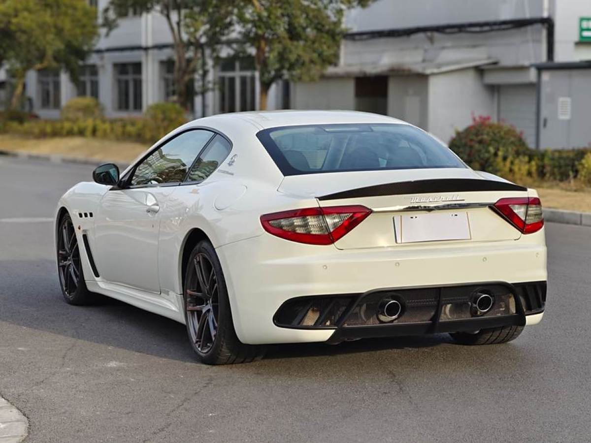 瑪莎拉蒂 GranTurismo  2015款 4.7L MC 百年紀念版圖片