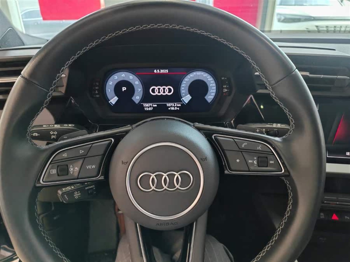 奧迪 奧迪A3  2023款 改款 Sportback 35 TFSI 時尚運動型圖片