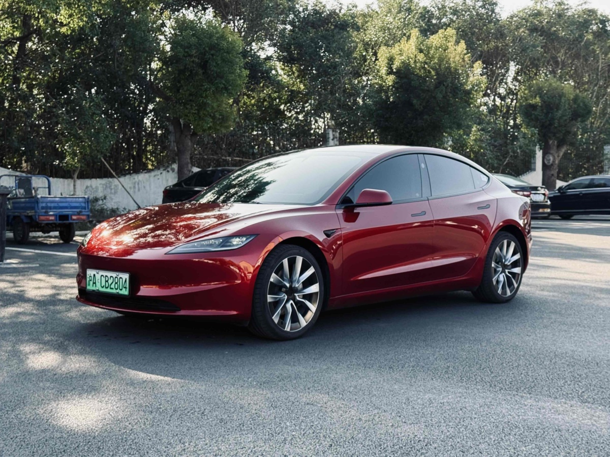 特斯拉 Model 3  2023款 煥新版 后輪驅(qū)動(dòng)圖片