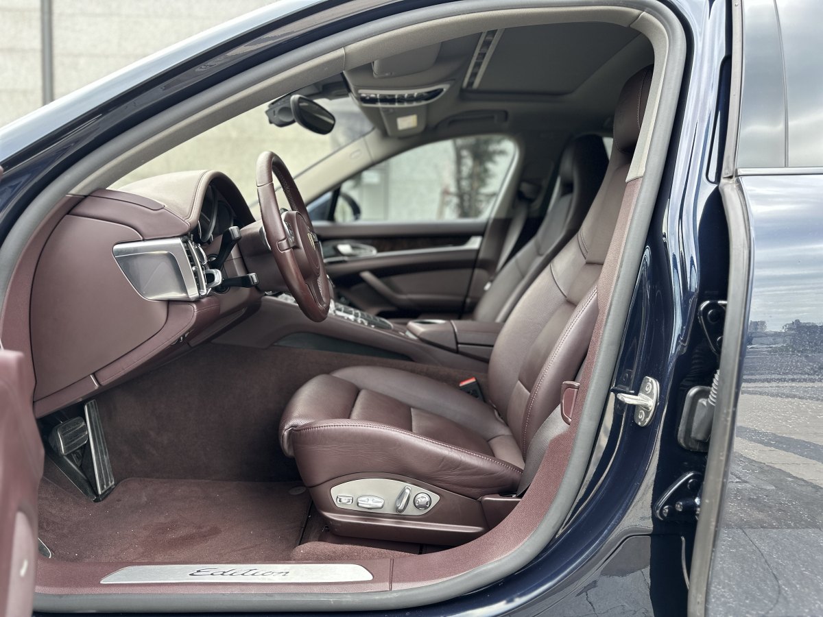 保時(shí)捷 Panamera  2016款 Panamera 4 Edition 3.0T圖片
