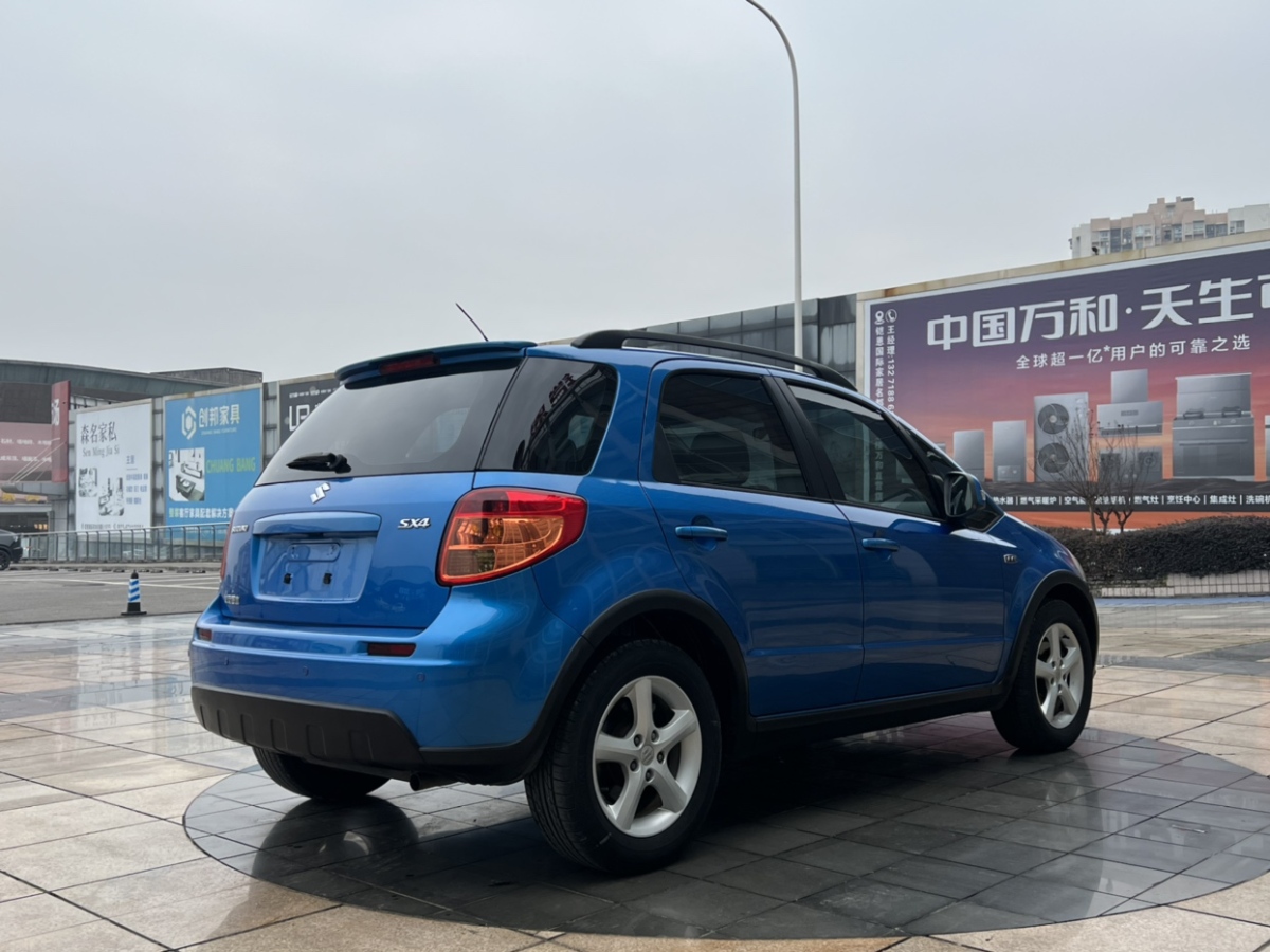 鈴木 天語(yǔ) SX4  2011款 兩廂 1.6L 手動(dòng)靈動(dòng)型圖片