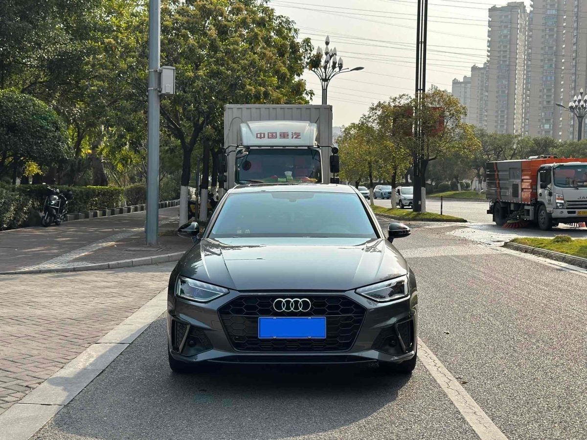 2022年1月奧迪 奧迪A4L  2022款 40 TFSI 豪華動感型