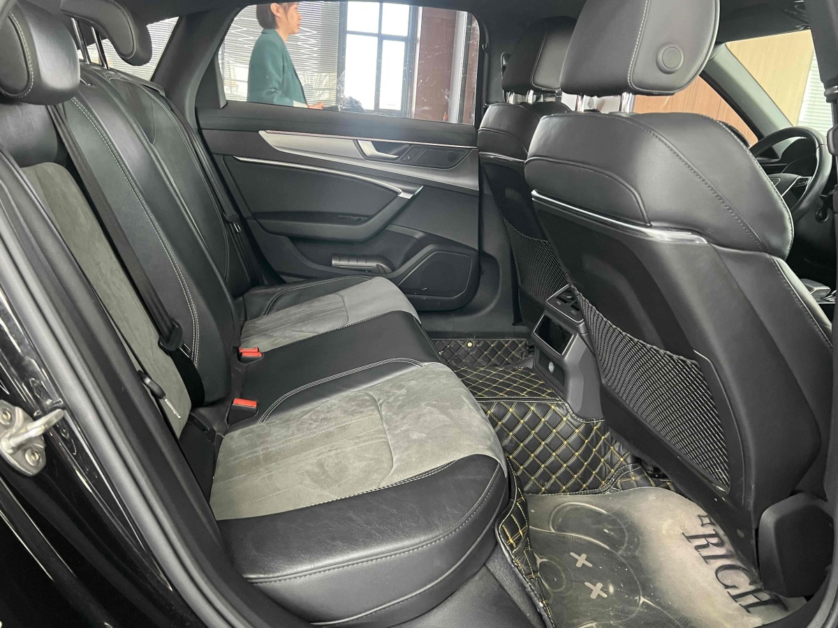 奧迪 奧迪A6L  2022款 45 TFSI 臻選動感型圖片