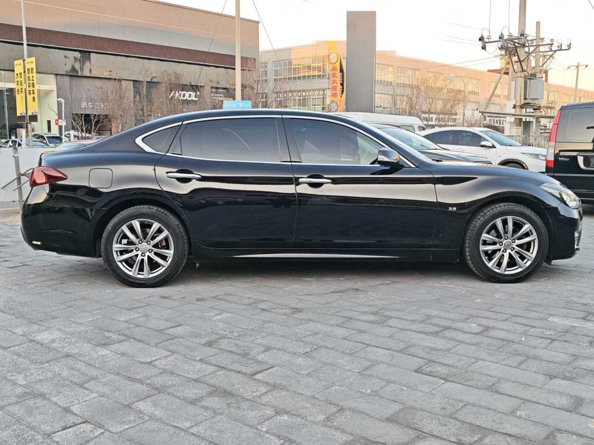 英菲尼迪 Q70  2015款 Q70L 2.5L 精英版圖片