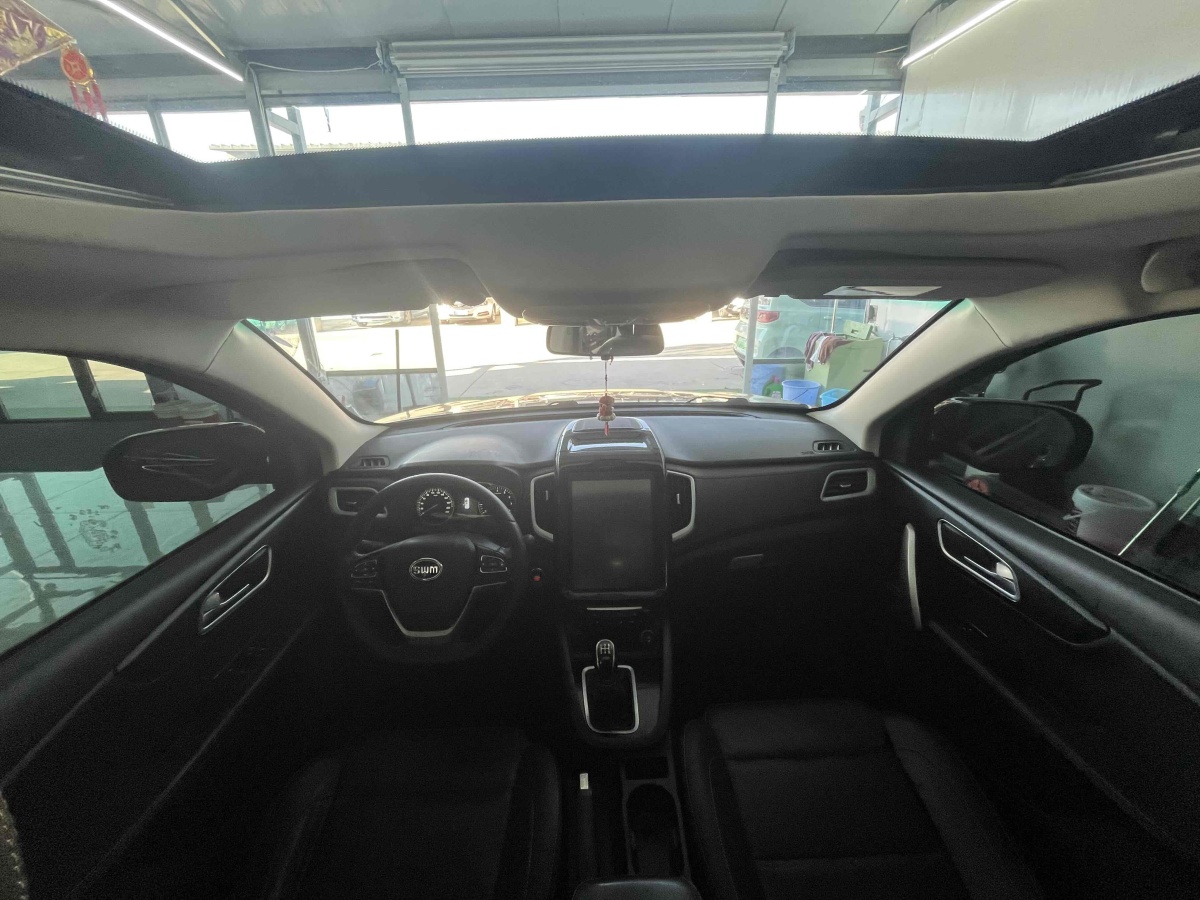 SWM斯威 X7  2016款 1.8L 手動豪華型 7座圖片