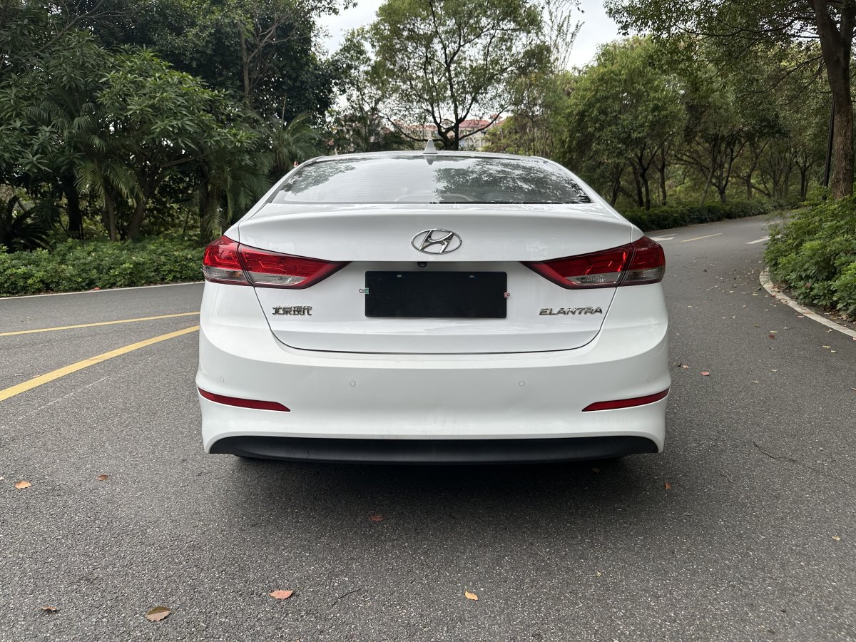 現(xiàn)代 領(lǐng)動  2019款 1.5L CVT智炫?精英型圖片