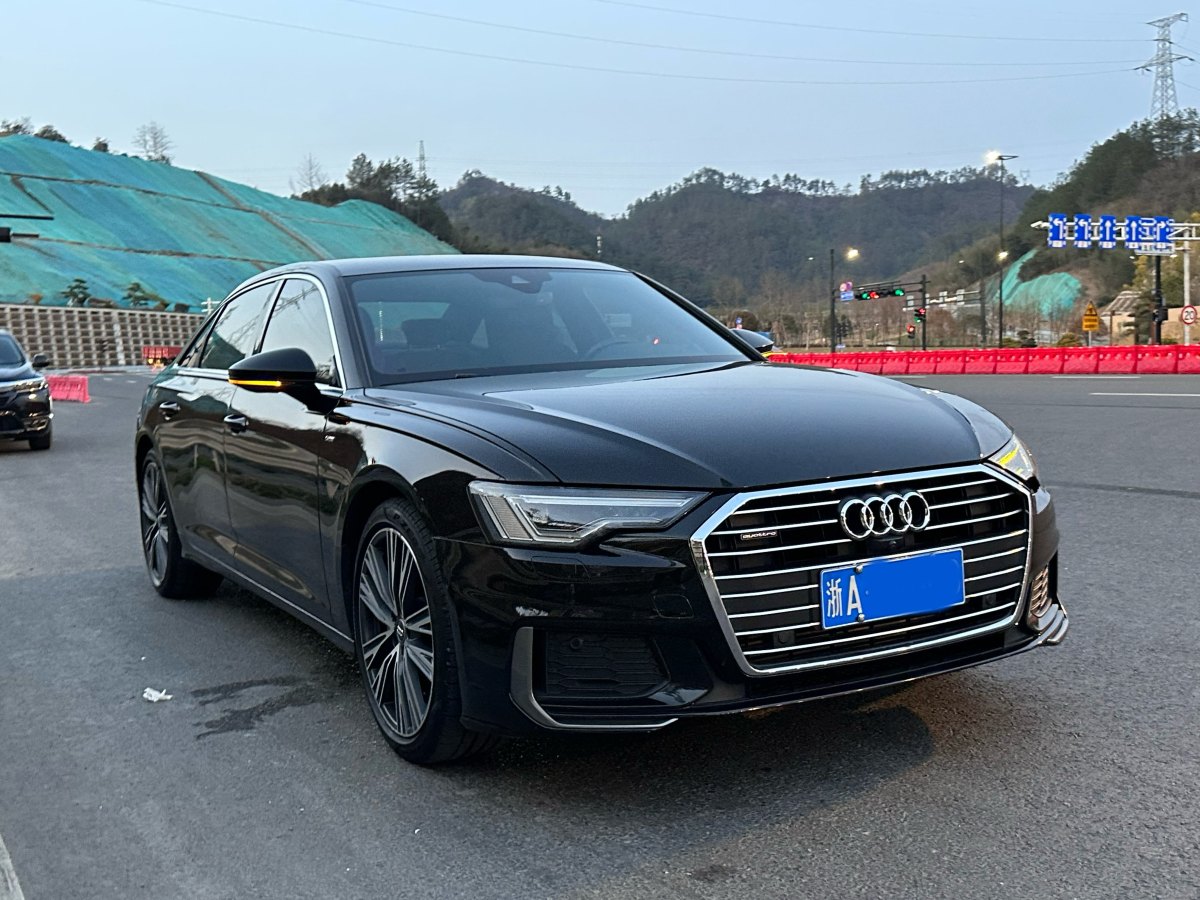 奧迪 奧迪A6L  2019款 45 TFSI quattro 臻選動感型圖片