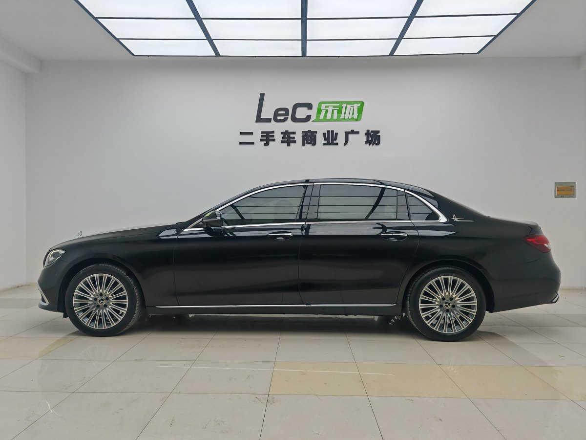 奔馳 奔馳E級  2022款 改款三 E 300 L 時尚型圖片
