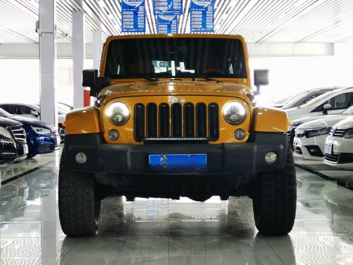 Jeep 牧馬人  2016款 3.0L Sahara 75周年致敬版圖片