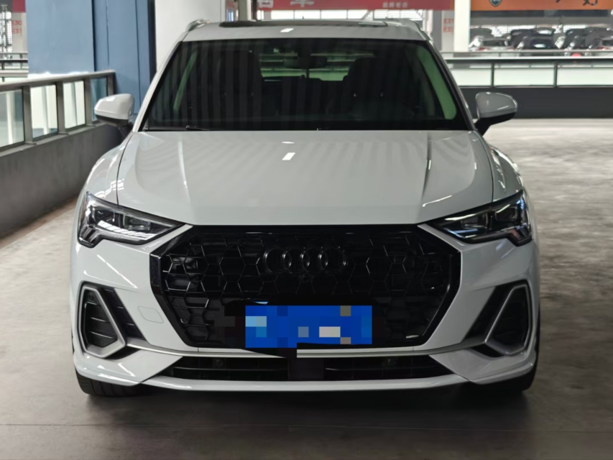 奧迪 奧迪Q3  2023款 45 TFSI quattro 時(shí)尚動感型圖片