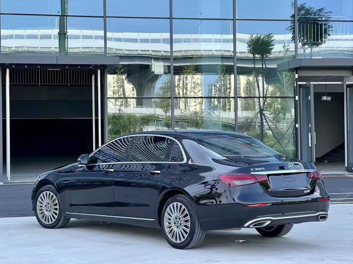 奔馳 奔馳E級  2023款 E 300 L 豪華型圖片