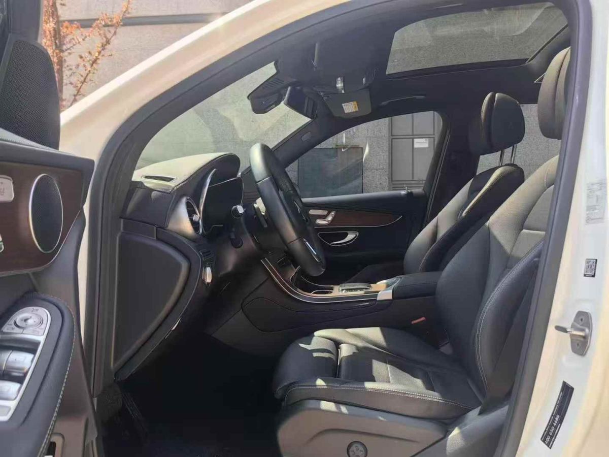 奔馳 奔馳GLC  2022款 GLC 300 4MATIC 轎跑SUV 豪華版圖片