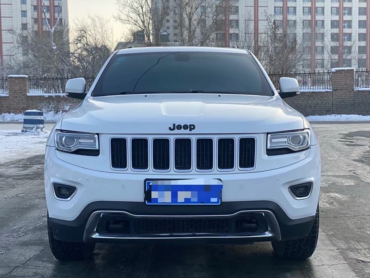 Jeep 大切諾基  2015款 3.0TD 柴油 舒享導(dǎo)航版圖片