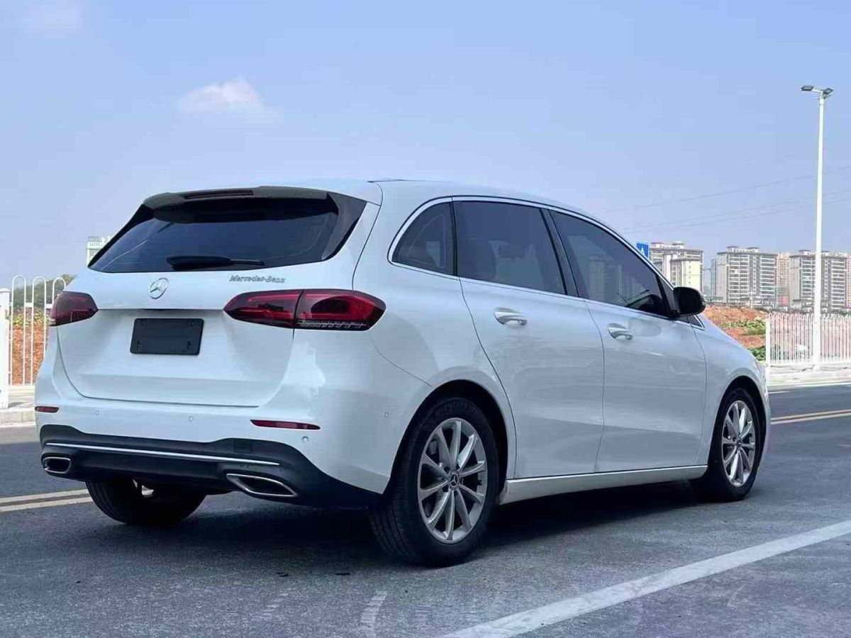 2021年1月奔馳 奔馳B級  2021款 B 260 4MATIC