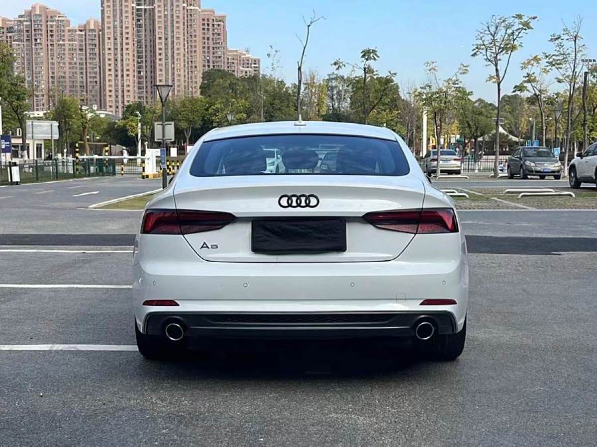 奧迪 奧迪A5  2019款 Sportback 40 TFSI 時(shí)尚型圖片