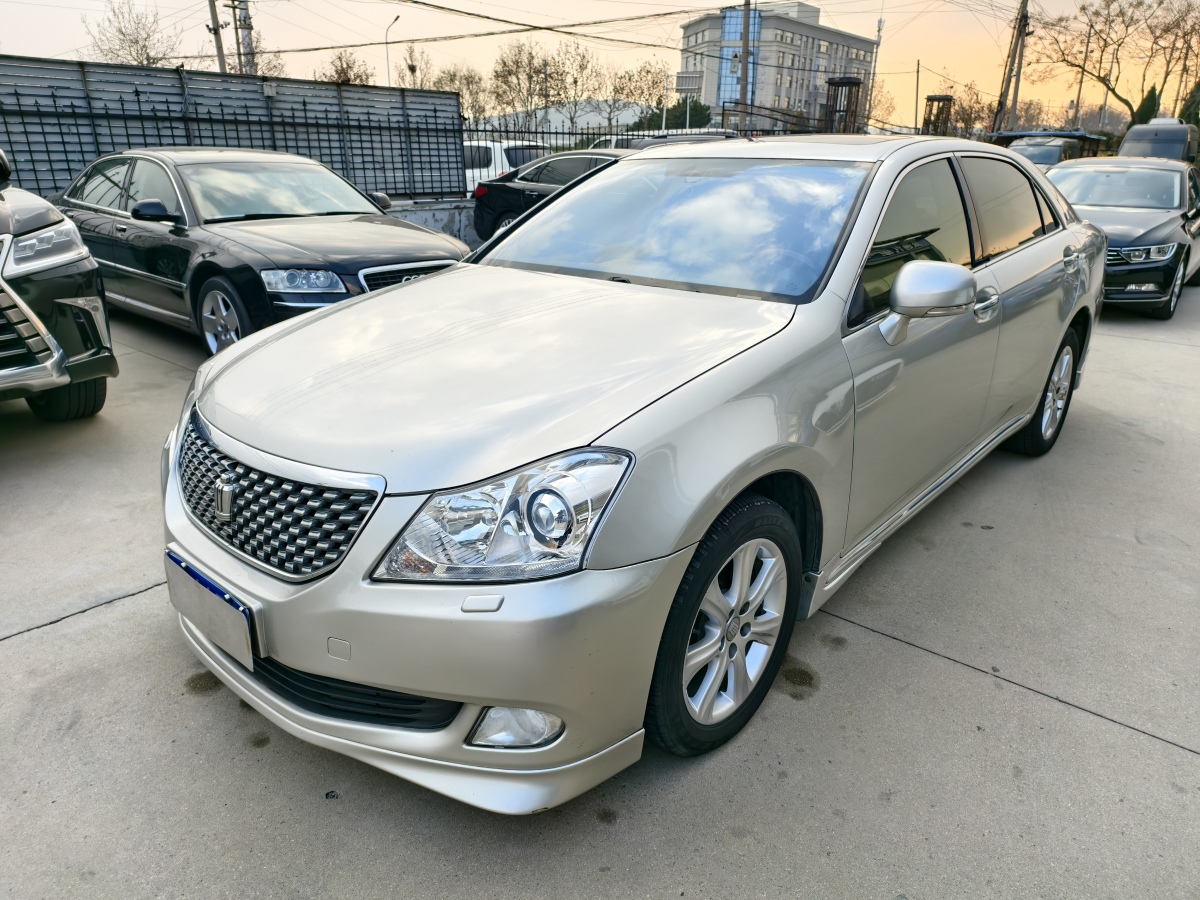 豐田 皇冠  2010款 3.0L Royal 真皮版圖片