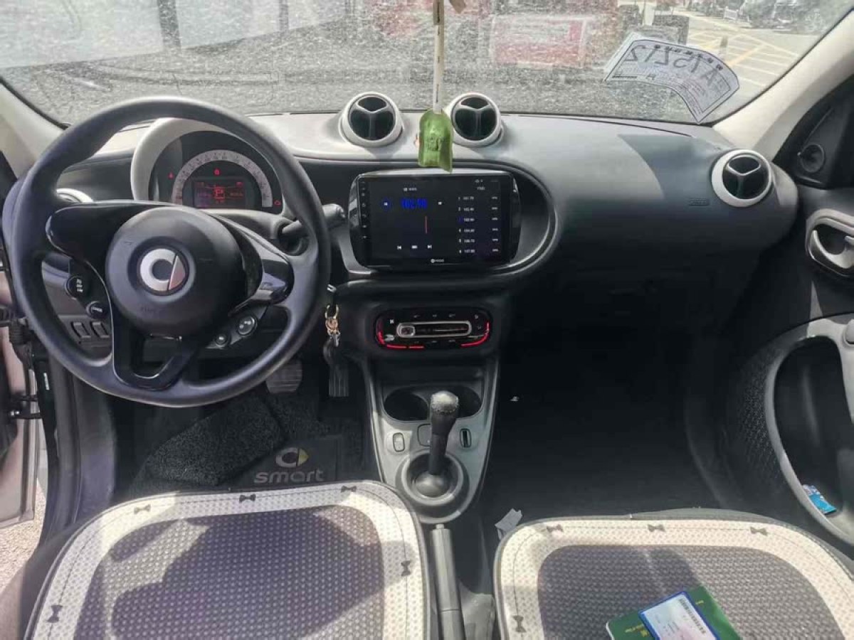 smart forfour  2016款 1.0L 52千瓦靈動版圖片