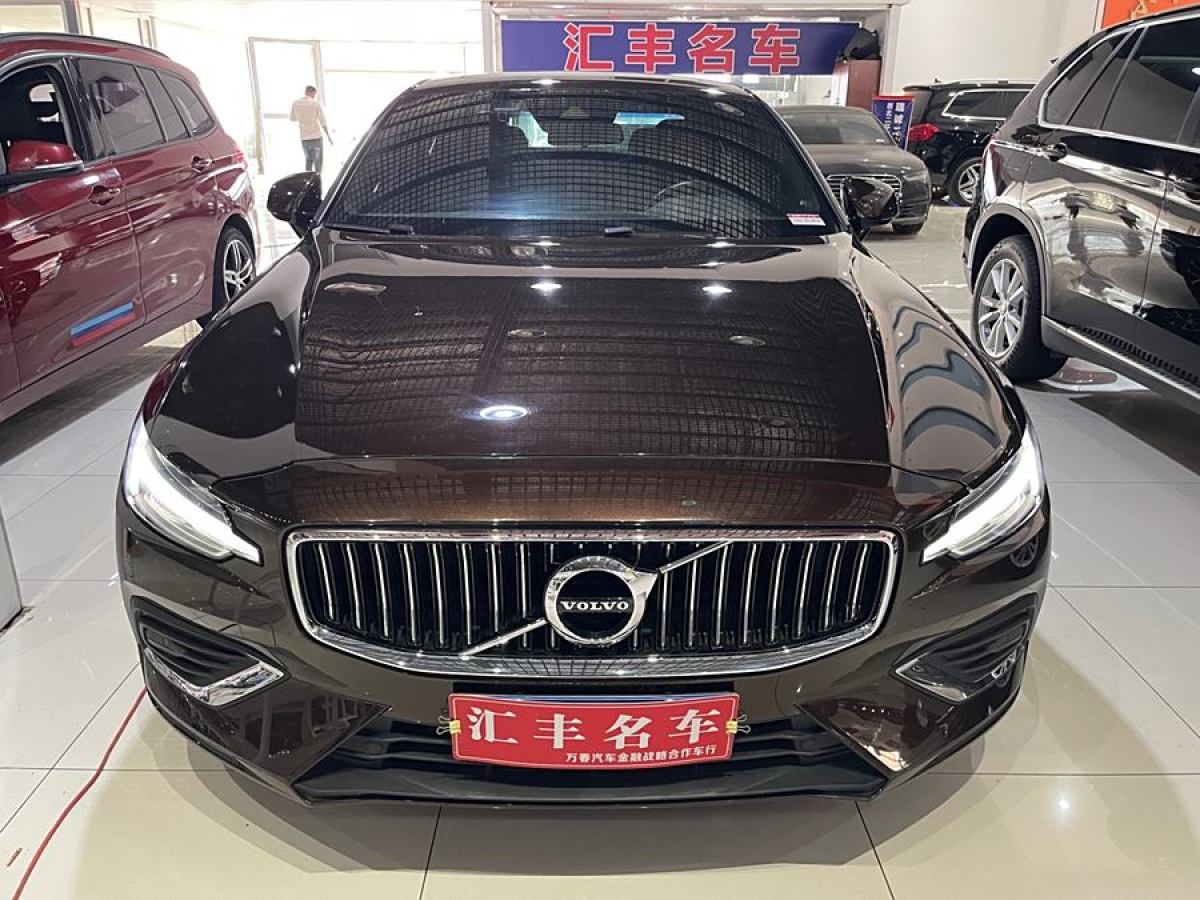 沃爾沃 S60L  2020款 T4 智逸豪華版圖片