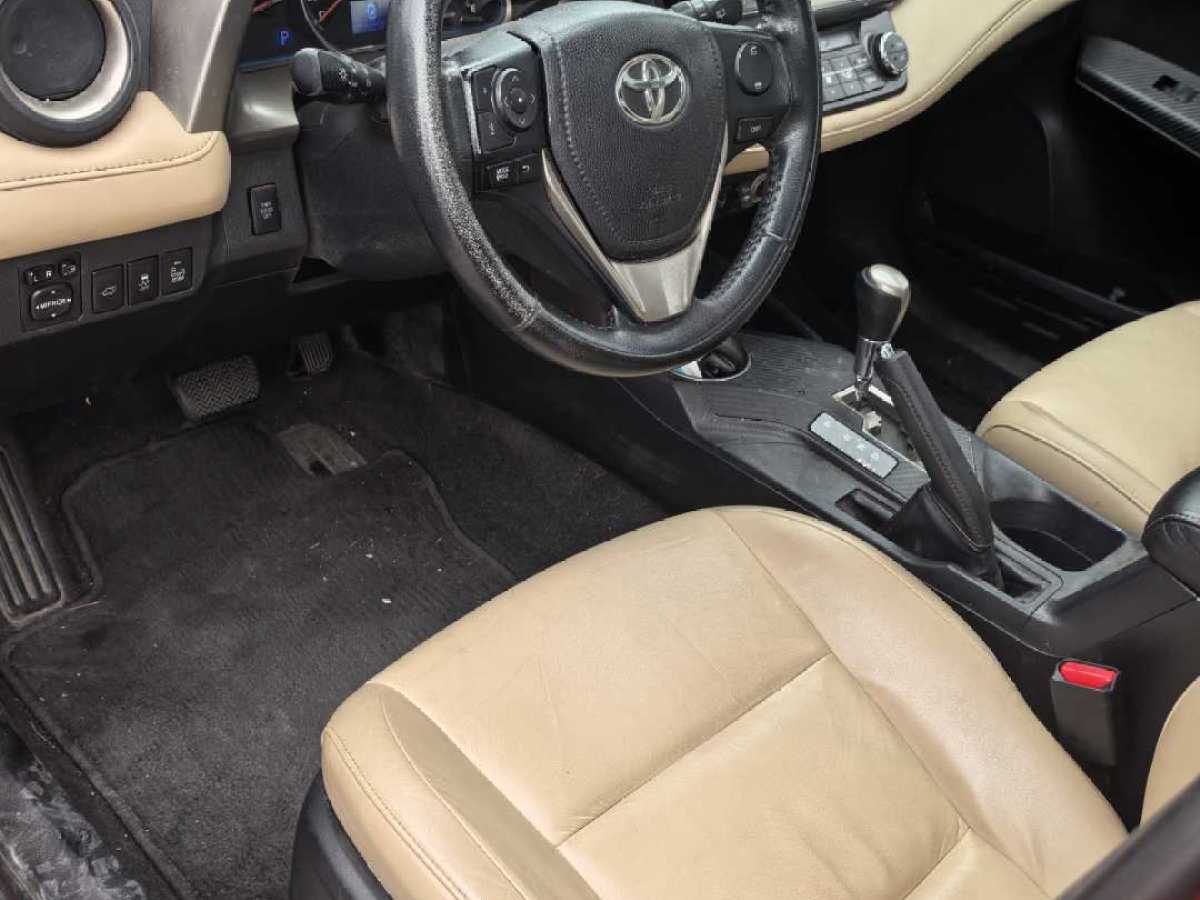 豐田 RAV4榮放  2013款 2.5L 自動四驅(qū)尊貴版圖片