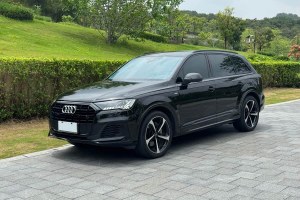 奧迪Q7 奧迪 55 TFSI quattro S line運(yùn)動型