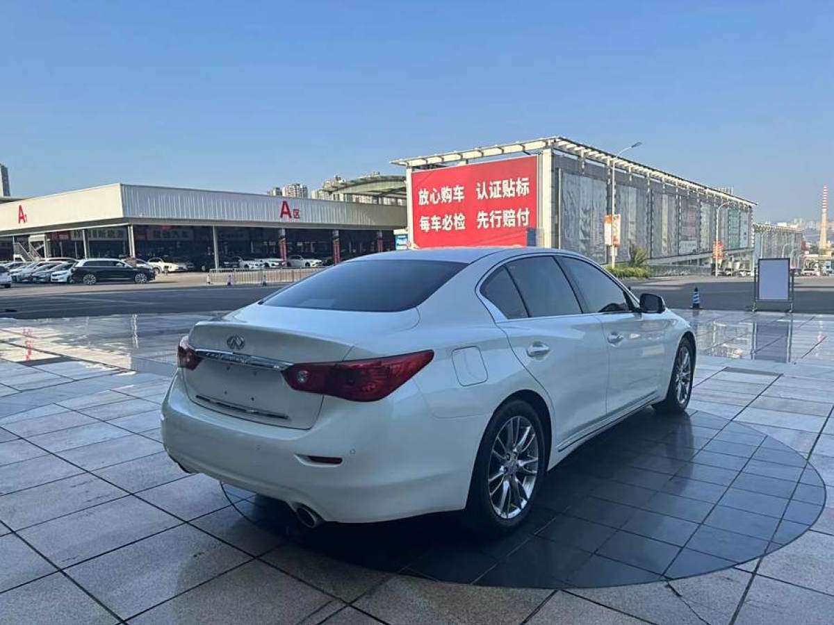 英菲尼迪 Q50L  2016款 2.0T 悅享版圖片