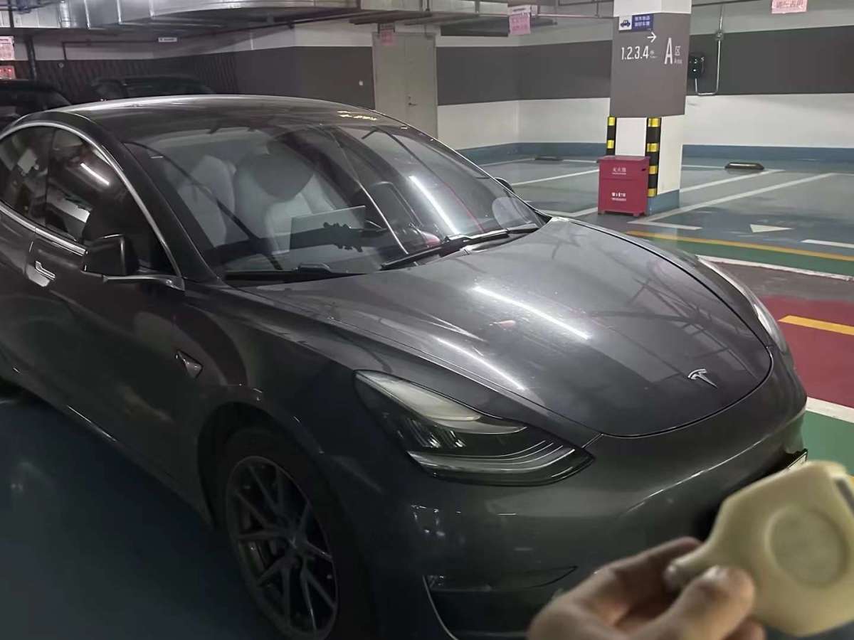 2020年6月特斯拉 Model Y  2020款 改款 長續(xù)航后輪驅(qū)動(dòng)版