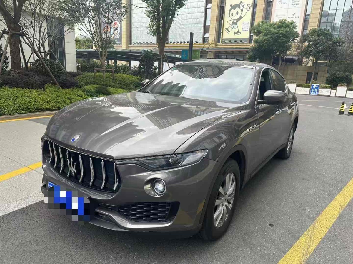 瑪莎拉蒂 Levante  2018款 3.0T 350Hp 經(jīng)典版圖片