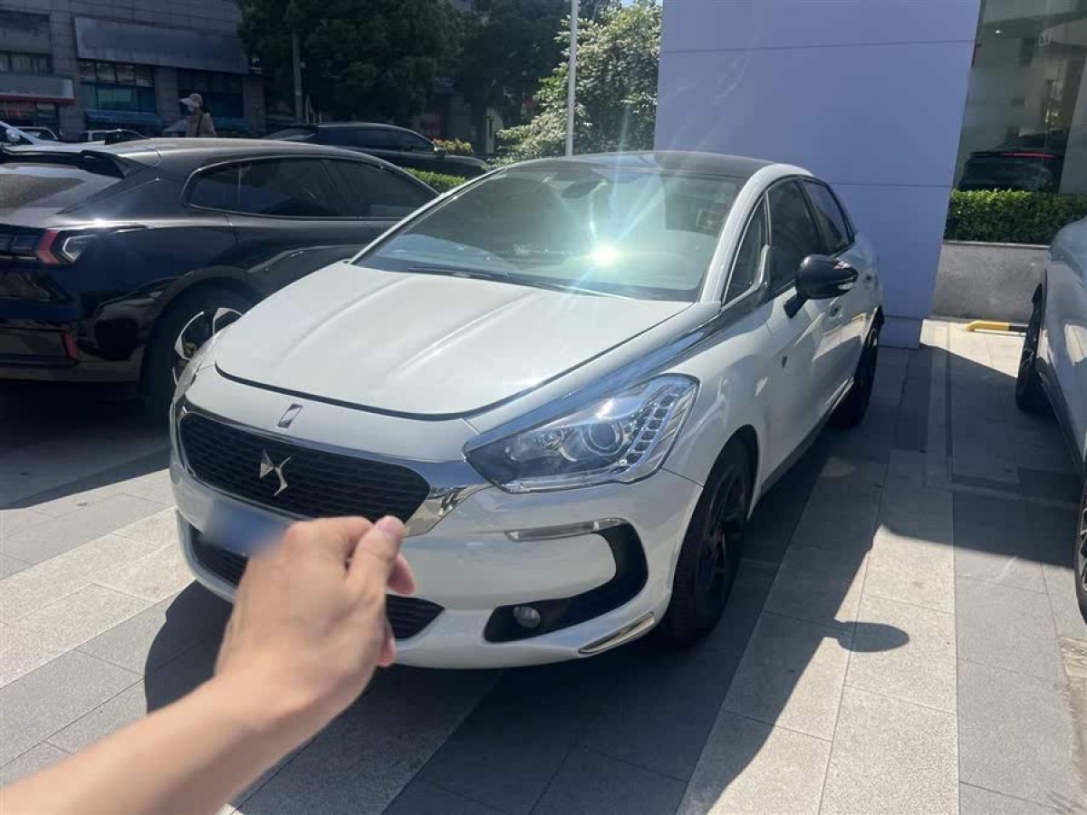 DS DS 5  2018款 30THP P-Line運(yùn)動(dòng)型圖片