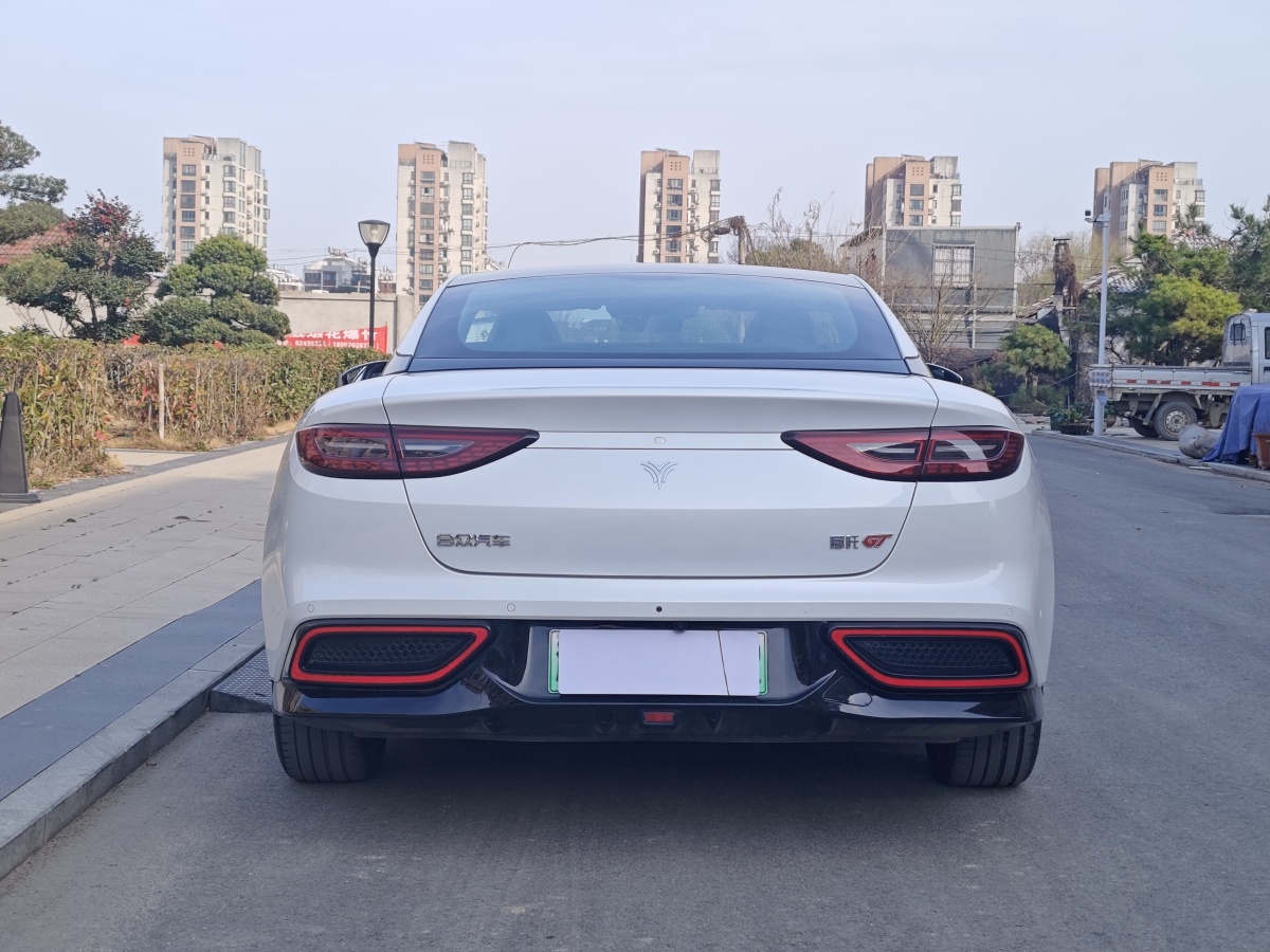 哪吒 哪吒GT  2023款 580 AWD 運(yùn)動(dòng)版圖片