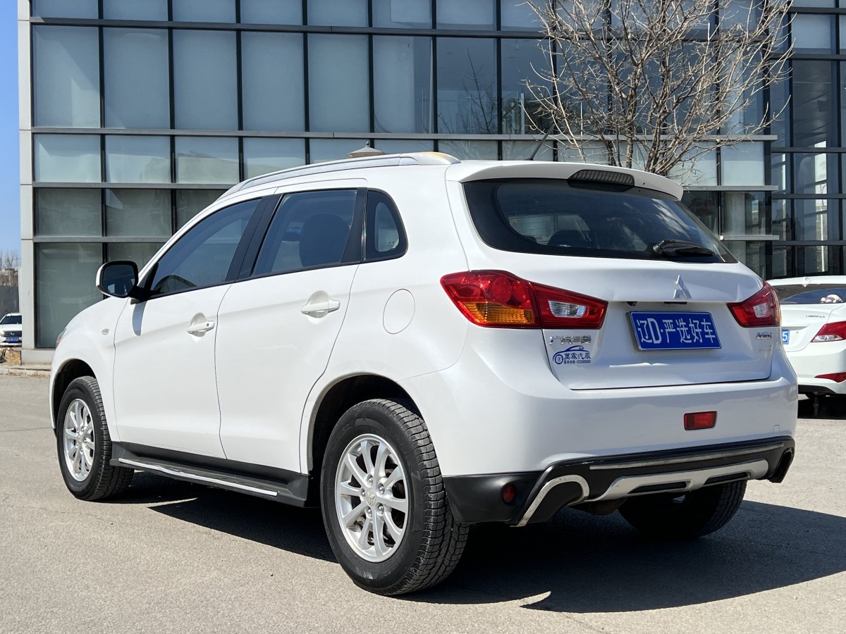 三菱 勁炫ASX  2013款 2.0L CVT兩驅(qū)精英版圖片