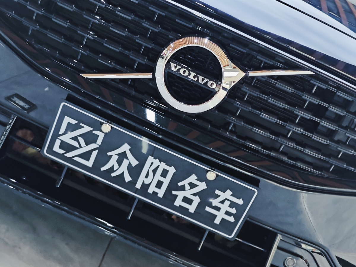 沃爾沃 S60L  2022款 B4 智遠(yuǎn)運(yùn)動版圖片