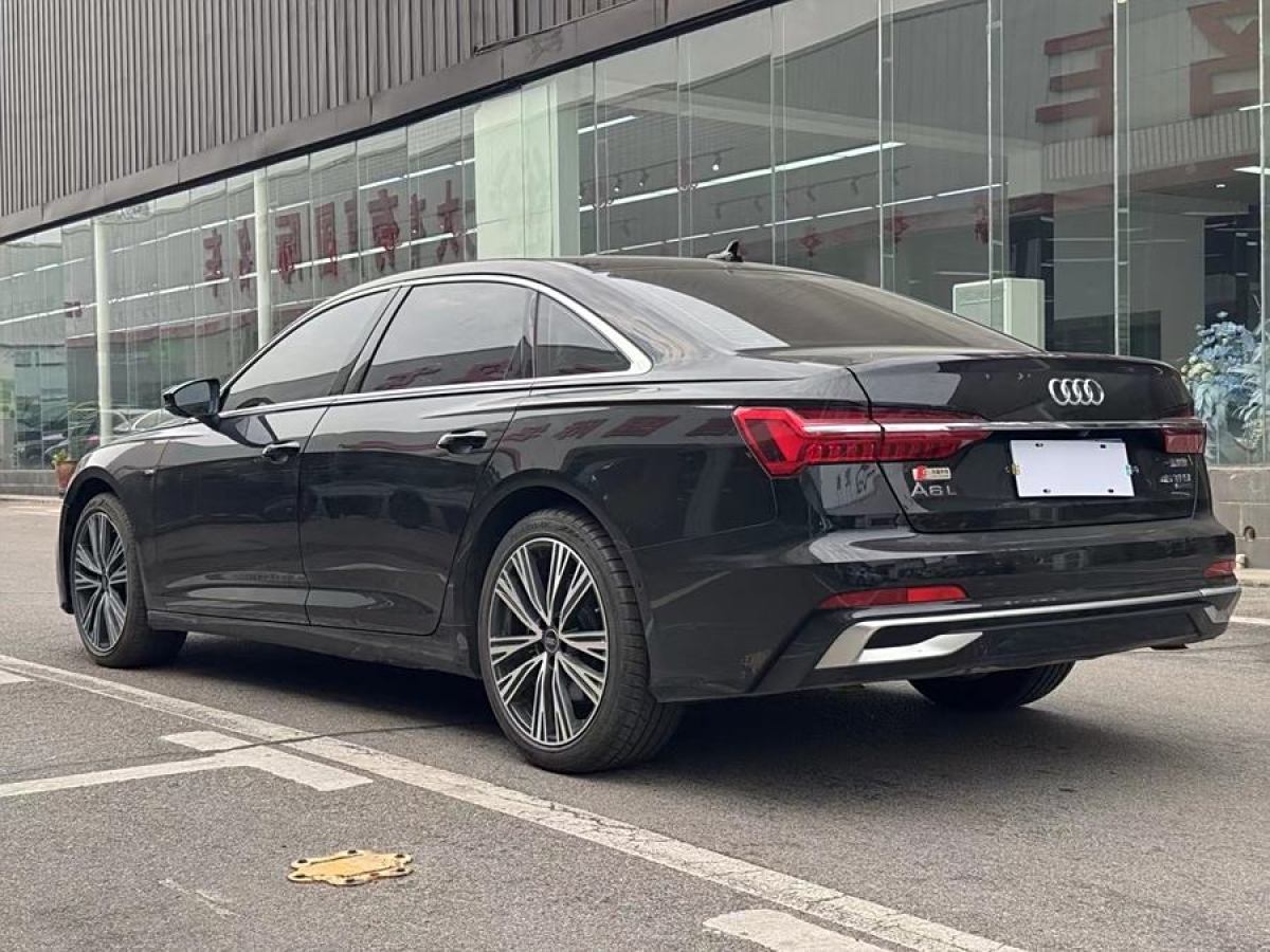 奧迪 奧迪A6L  2023款 改款 45 TFSI quattro 臻選動感型圖片