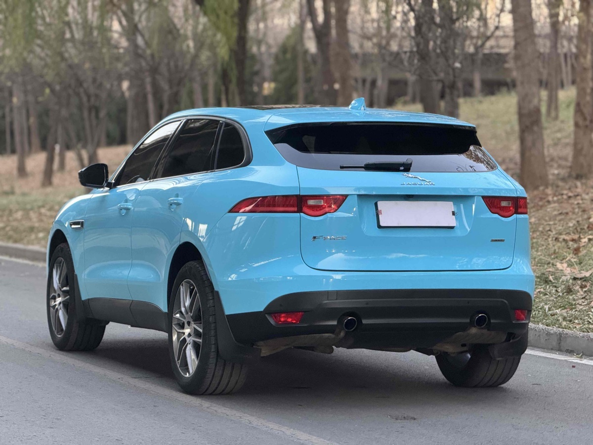 捷豹 F-PACE  2018款 2.0T 四驅(qū)都市尊享版圖片