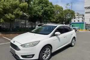 ?？怂?福特 三廂 1.6L 手動舒適型智行版