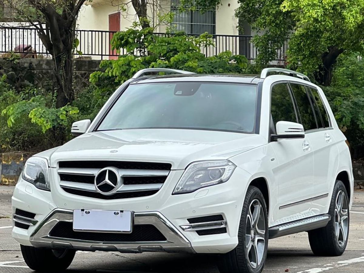 奔馳 奔馳GLK級  2015款 GLK 300 4MATIC 時(shí)尚型 極致版圖片