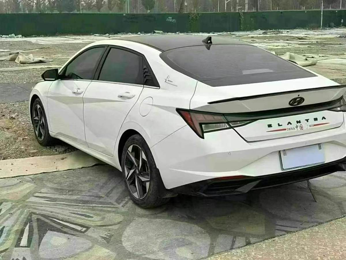 現(xiàn)代 伊蘭特  2023款 1.5L CVT LUX尊貴版圖片