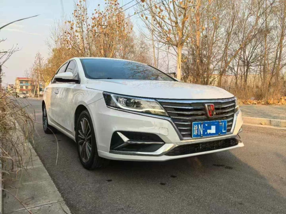 榮威 i6  2020款  PLUS 1.6L CVT 4G互聯(lián)榮耀旗艦版圖片