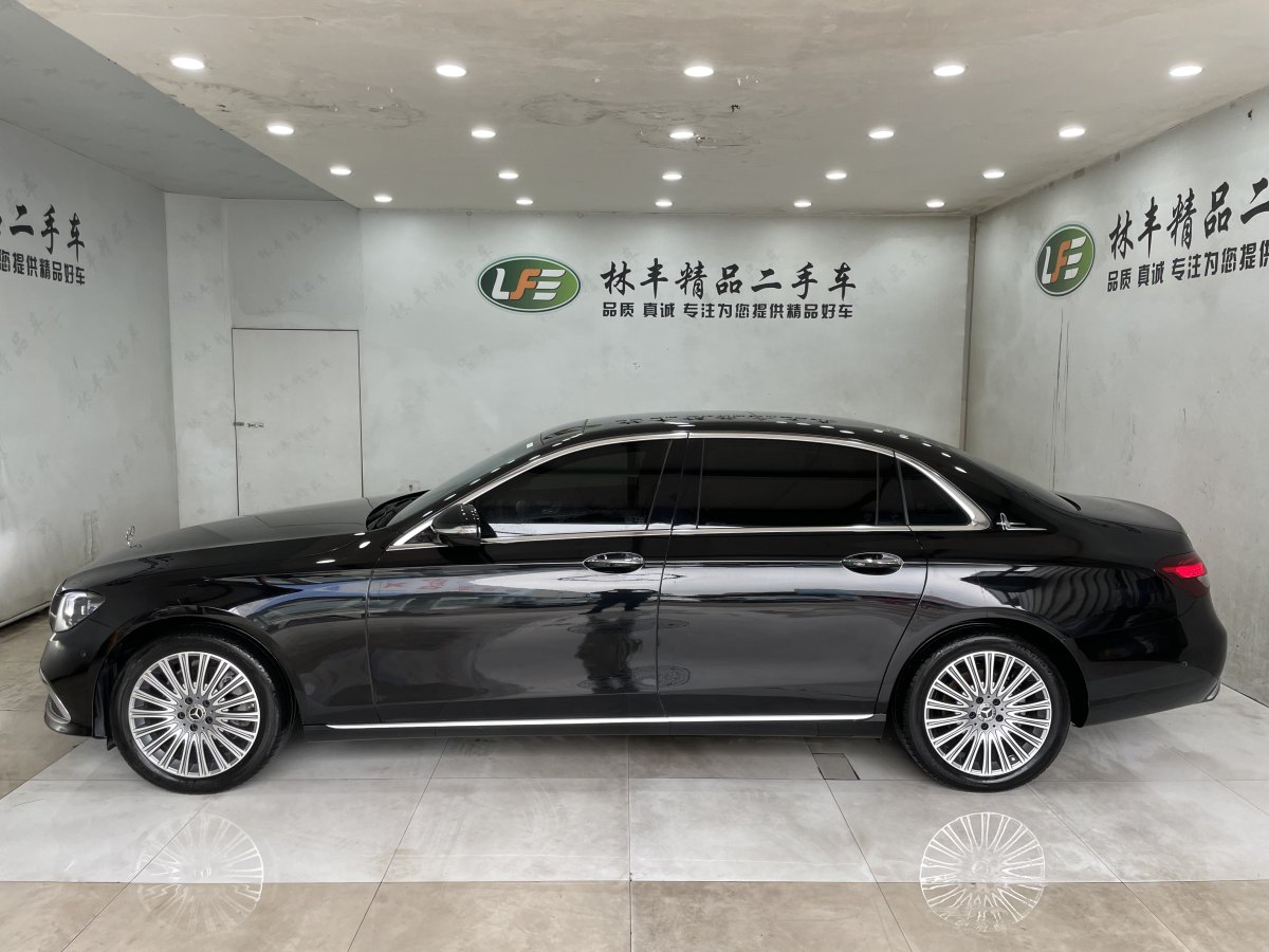 奔馳 奔馳E級(jí)  2021款 改款 E 300 L 尊貴型圖片