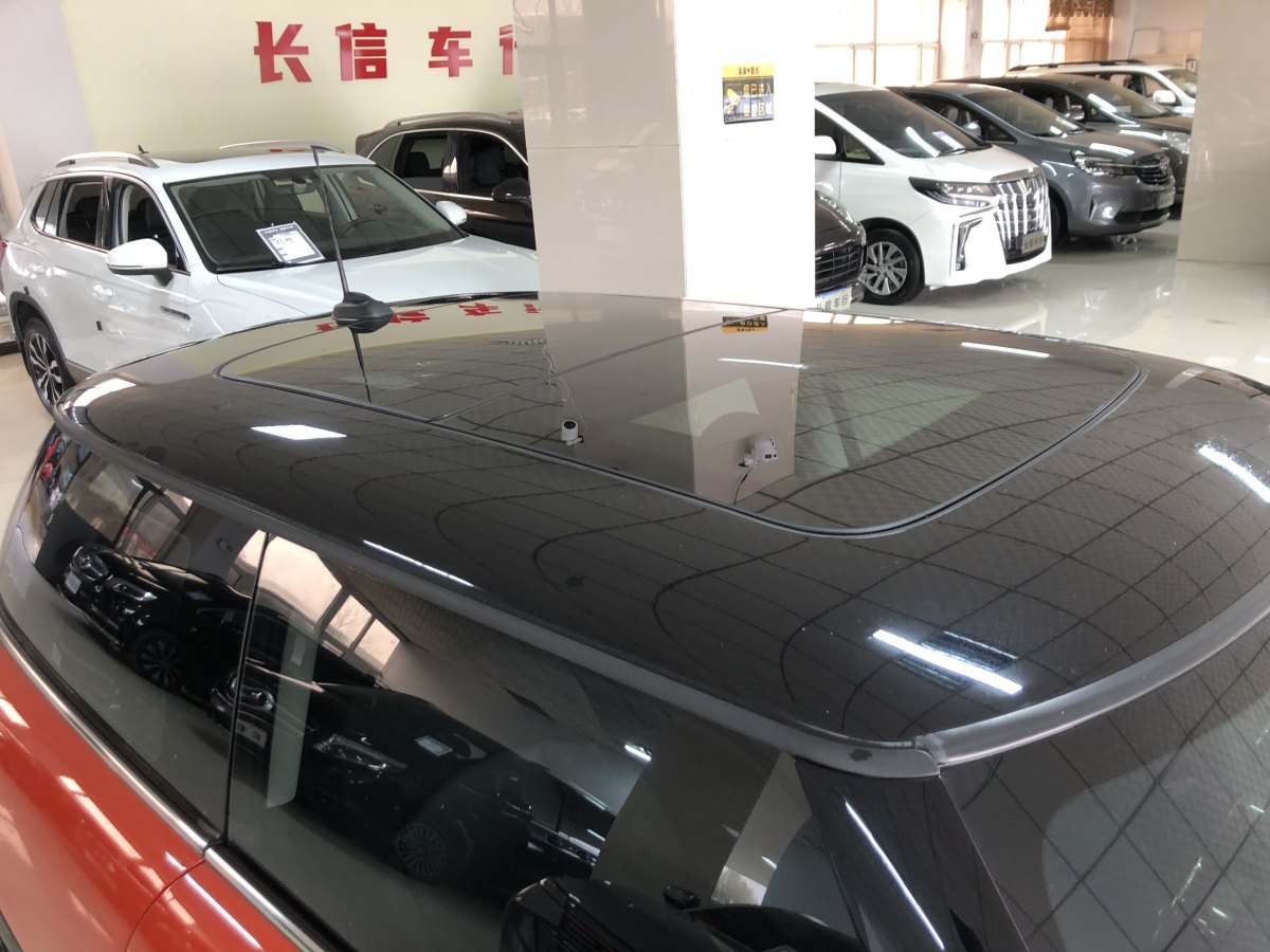 MINI COUNTRYMAN  2018款 1.5T COOPER 經(jīng)典派圖片