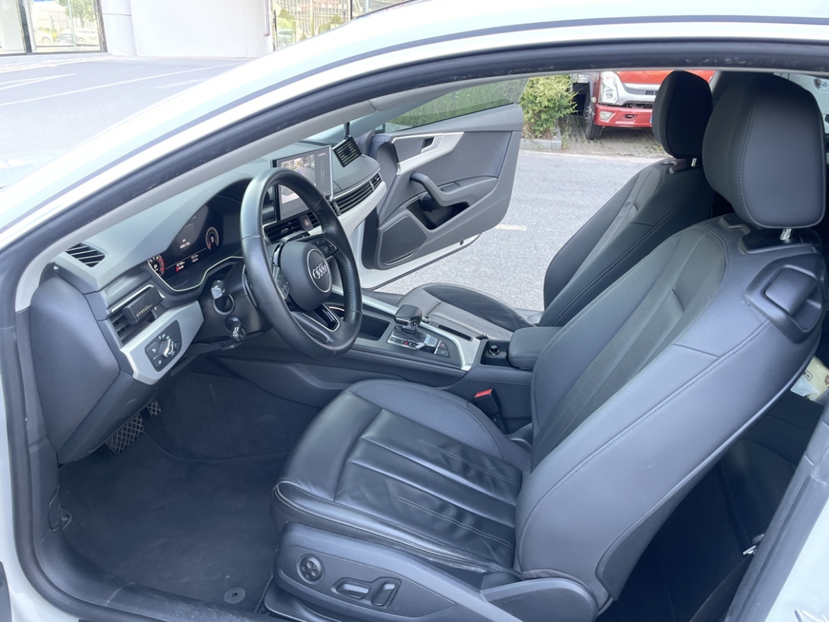 奧迪 奧迪A5  2021款 Coupe 40 TFSI 時(shí)尚動(dòng)感型圖片