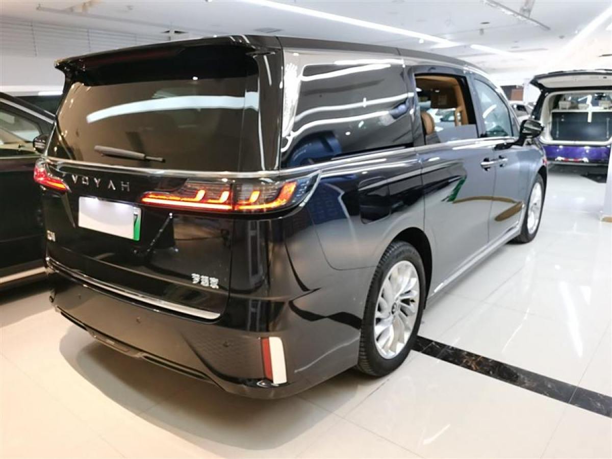 嵐圖 夢想家  2024款 PHEV 超長續(xù)航尊貴版圖片