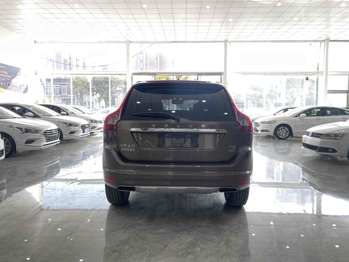 2015年2月沃爾沃 XC60  2015款 T5 AWD 智馭版