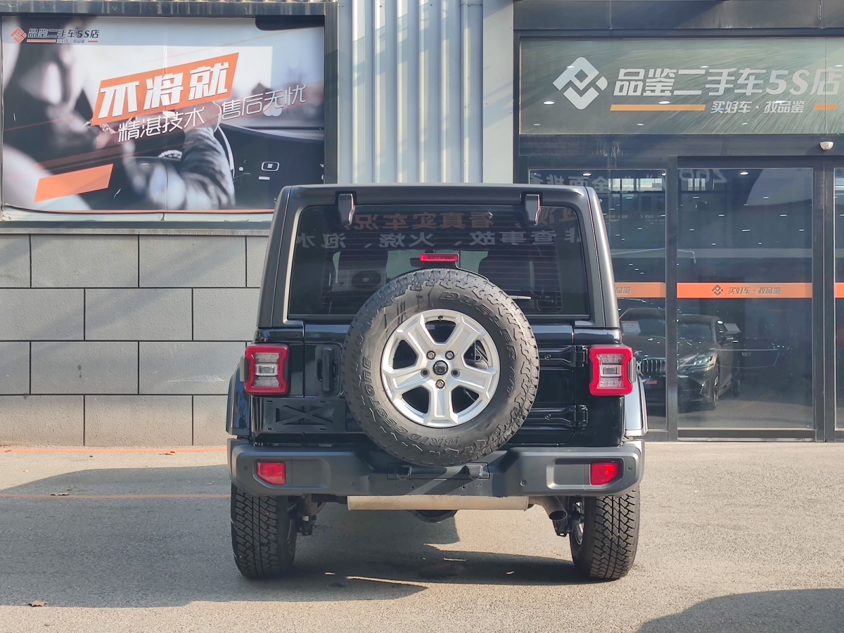 Jeep 牧馬人  2019款 2.0T Sahara 四門版 國VI圖片